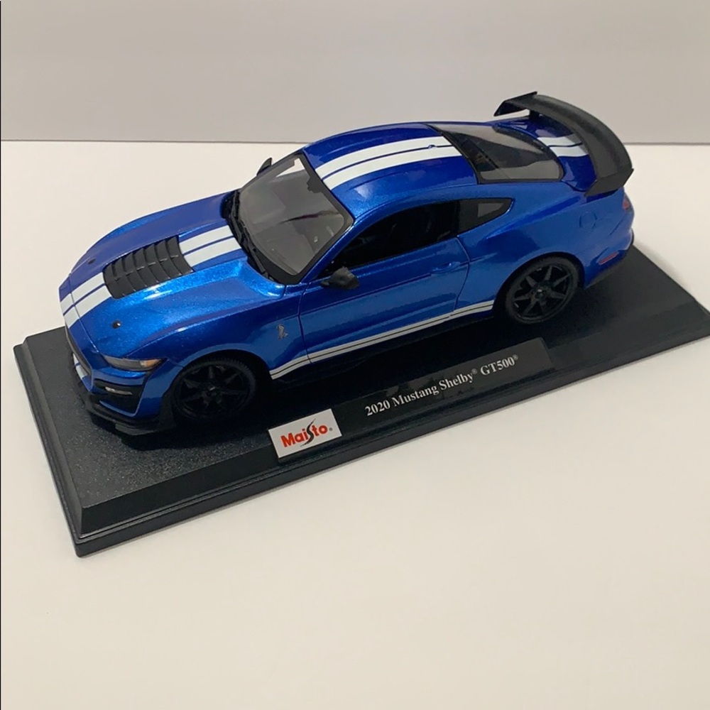 Maisto Mustang Shelby 1:18